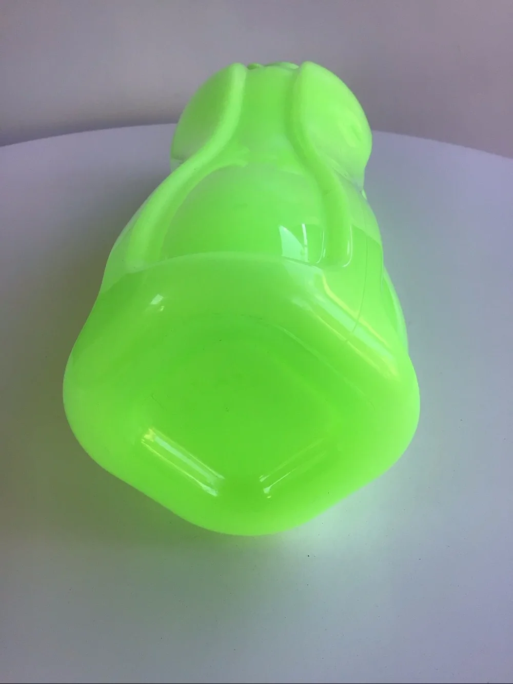 Tupperware lime neon green water bottle